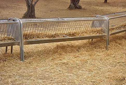 Imagen Menjadora-rastell doble cara per a oví