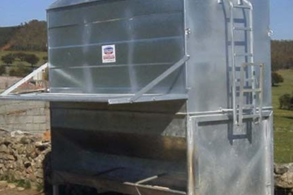 Imagen Tolva per a pinso